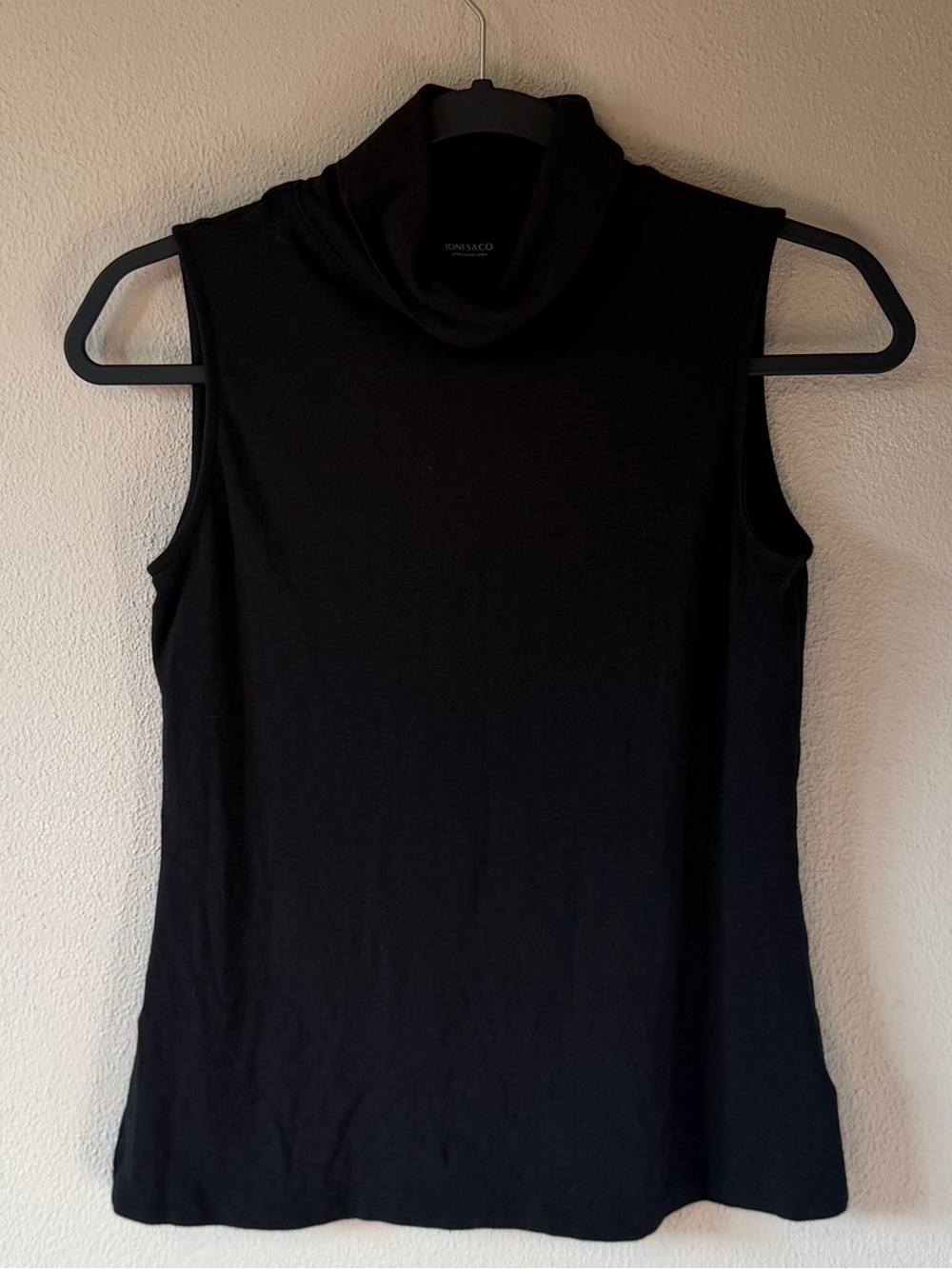 Jones & Co. Black Sleeveless Mock Neck Tank Top Women’s Medium